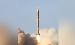Tính năng 'tên lửa siêu nặng' Iran lần đầu phóng vào Israel Tính năng 'tên lửa siêu nặng' Iran lần đầu phóng vào Israel