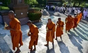 Cảnh sát Thái Lan sẽ kiểm tra lý lịch nhà sư trên toàn quốc